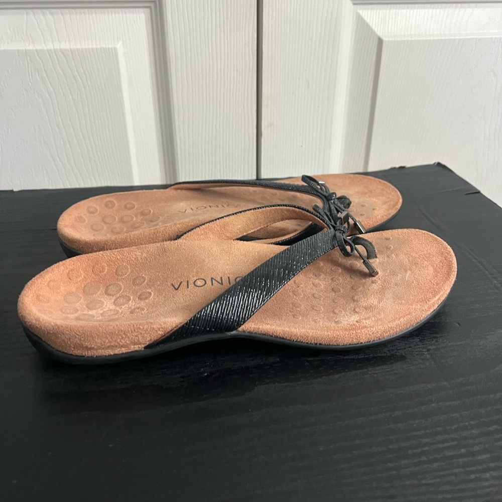Vionic Bella II Sandal Thong Toe Post Black - Picture 4 of 9